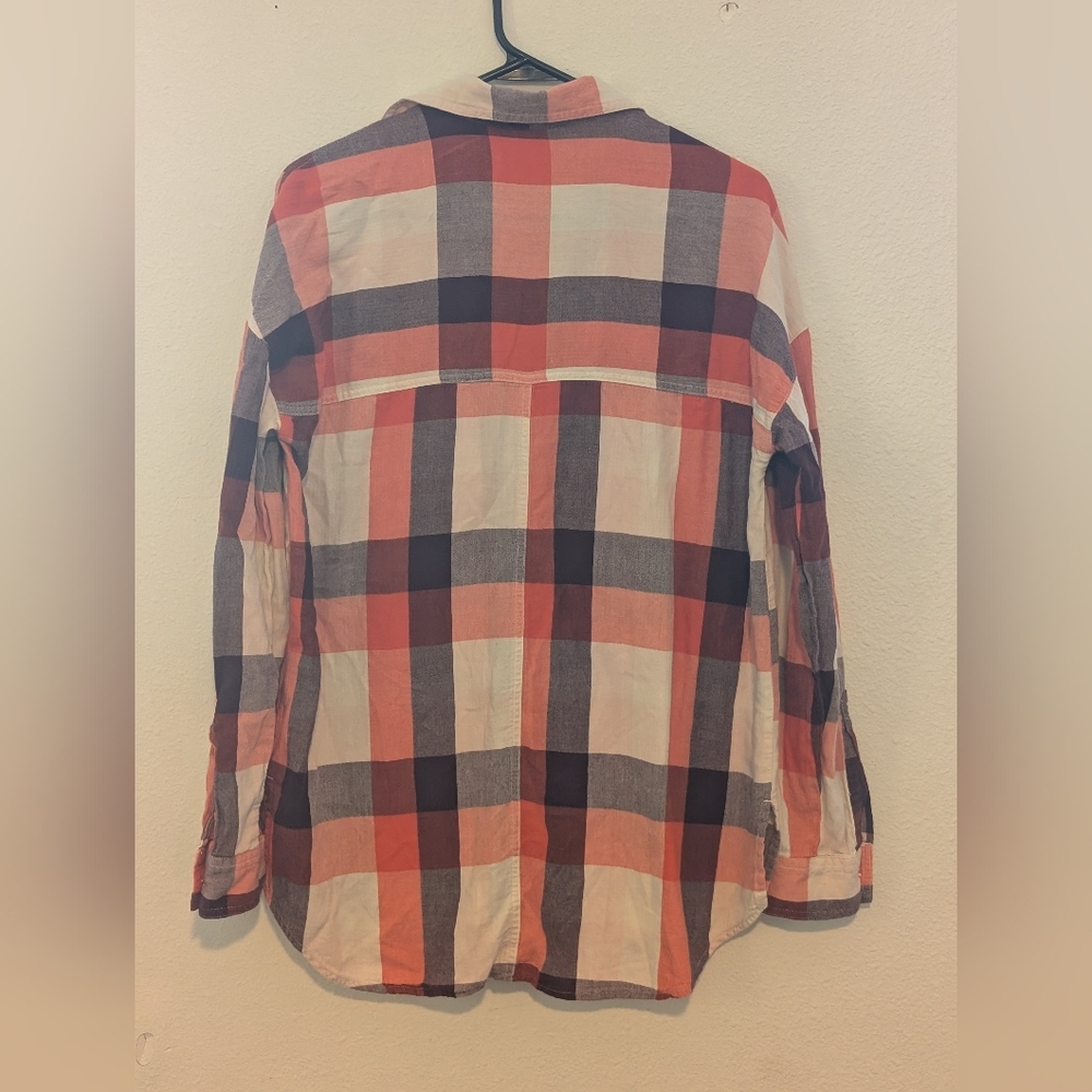 Old Navy Men's Casual Plaid Shirt - Red, Black, and White - Picture 3 of 3